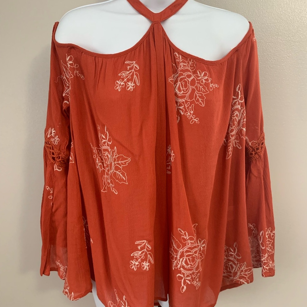 NWT Blushing Heart Embroidered Top - Picture 2 of 16